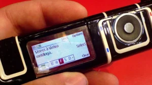 П’ять найдивніших телефонів Nokia: як виглядали моделі з клавіатурою-книжкою та корпусом-помадою